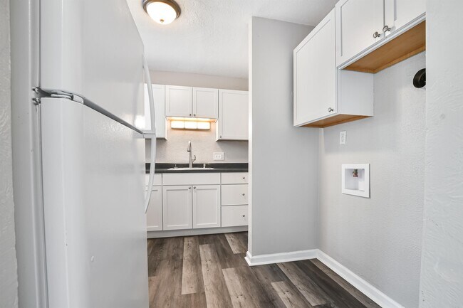 Photo - 1202 E Walford Dr Unidad 3