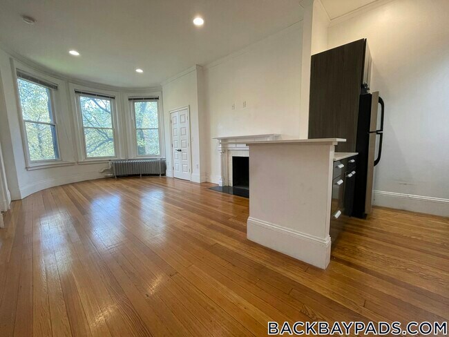 Photo - 379 Commonwealth Ave Unit 8