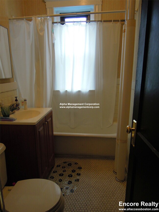 Photo - 17-19 Washington St. Unit 104 Unit 104