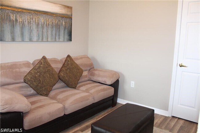 Photo - 1400 Tiffany Ln Unidad 2406