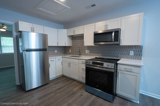 Photo - 727 Grandmas House Unit 2,3