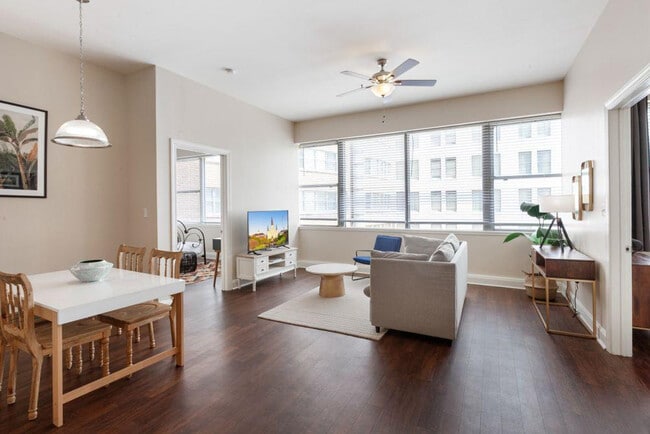 Photo - 925 Common St Unit ID1266924P