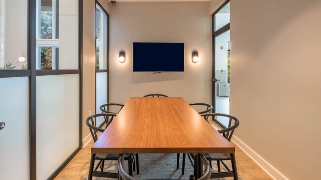 Photo - 333 Ricciuti Dr Unidad 525