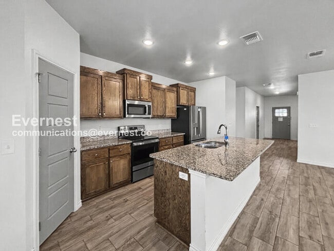 Photo - 713 Freedom Cir