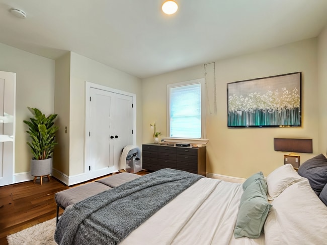 Photo - 839 Parker St Unit 2