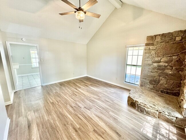 Photo - 7312 Country Side Rd