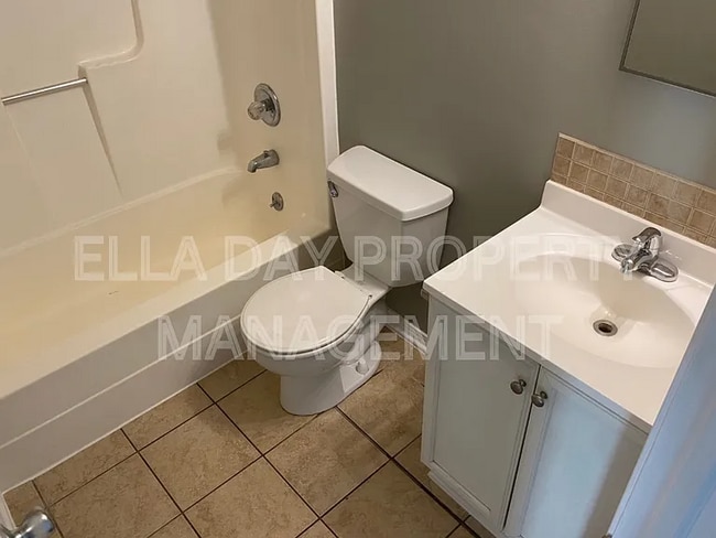 Photo - 1620 S Edwards St