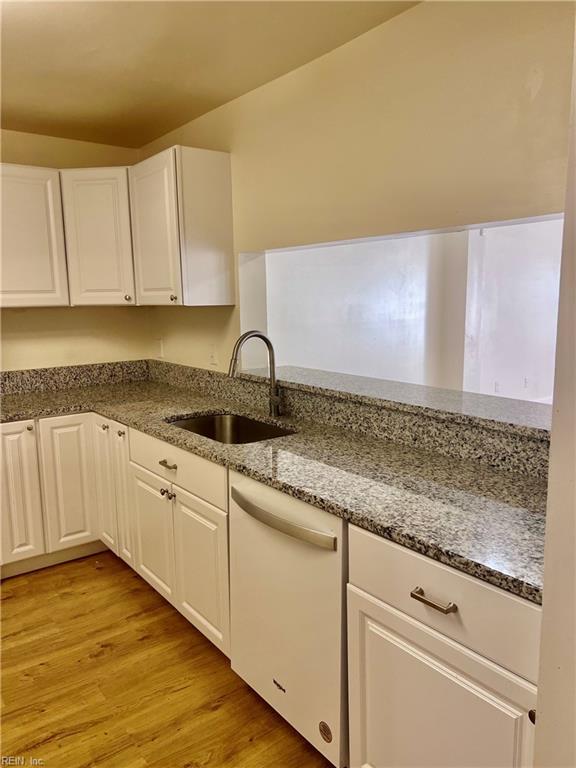 Photo - 304 Woods Edge Ct