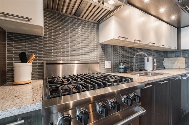 Photo - 1820 Peachtree St NW Unit 1111