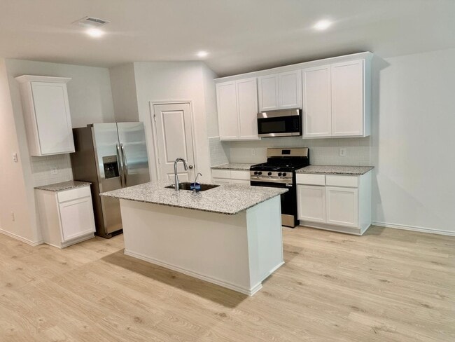 Photo - 4922 Oakwood Dr