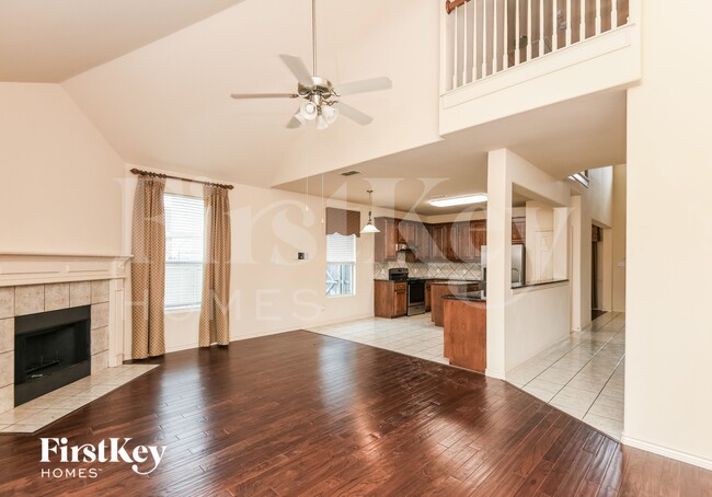 Photo - 1104 Sawmill Pass