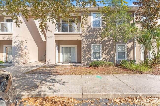 Photo - 5201 Playpen Dr Unit 8-11