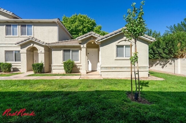 Photo - Pet Friendly! 3 Bedroom Single-Level Condo in St. George! Unit 6