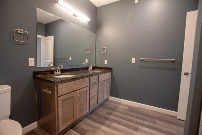 Latitude 40 Flats