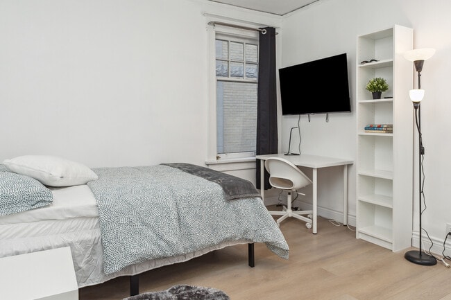 Photo - 608 W Emerson St