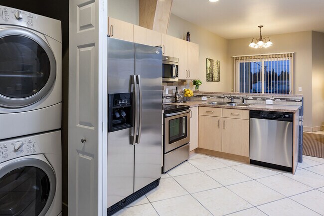 Woodstock Crossing Apartments