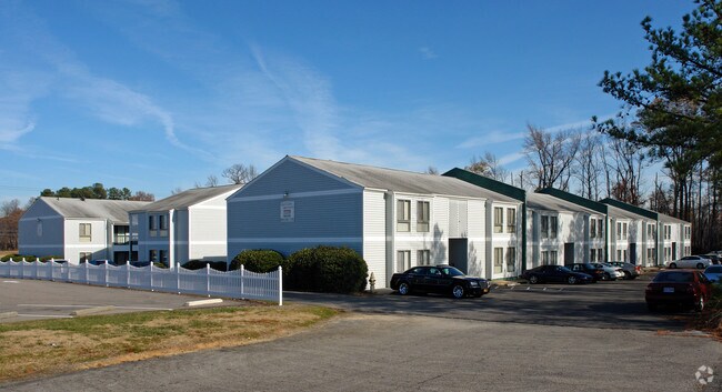 Photo - Quail Oaks Apartments