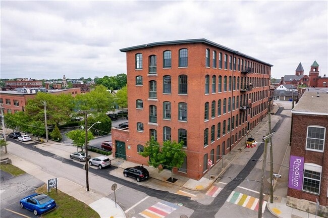 Building Photo - 28 Bayley St Unit 304 Rental