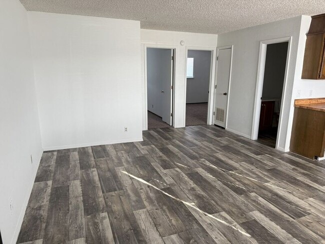 Photo - 107 E Kaw Ave Unit Apt 22