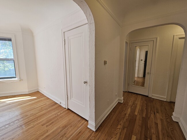 Photo - 5507 N Campbell Ave Unit 3N