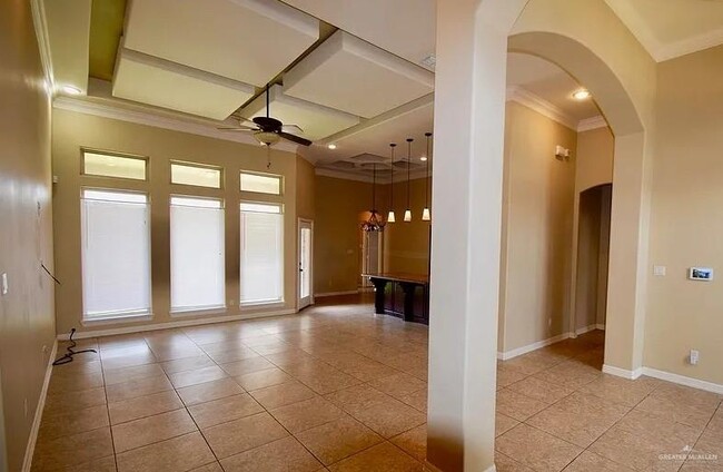 Photo - 20 West Dr