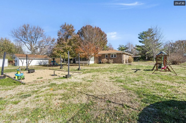 Photo - 3 Bedroom 2 Bathroom Springfield, MO