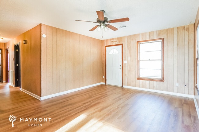 211 Griffin Cir