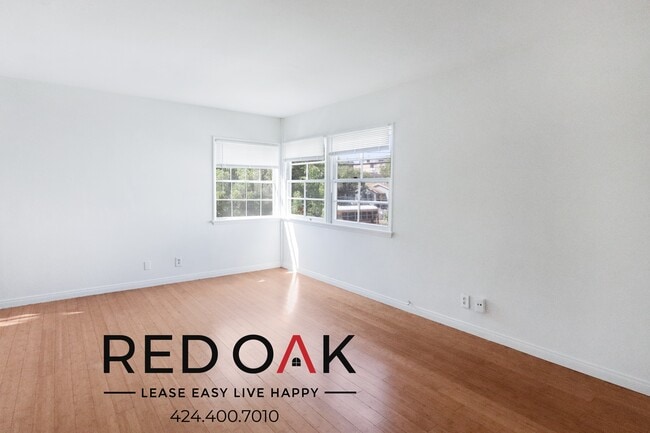 Building Photo - 422 S Coronado St Rental