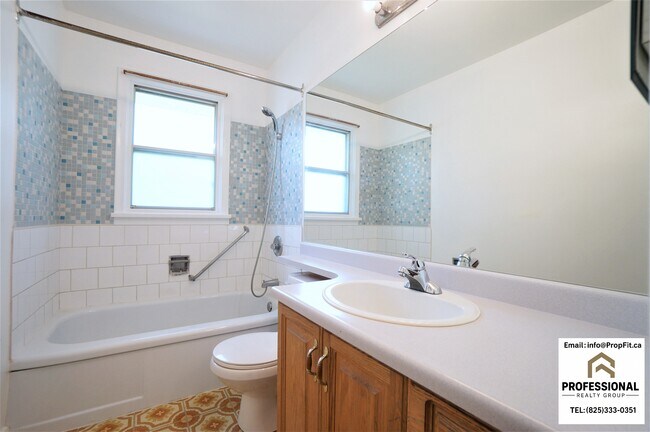 Photo - 14604 110A Av NW