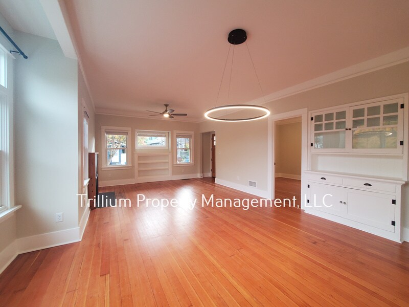 Photo - 1411 SE 49th Ave