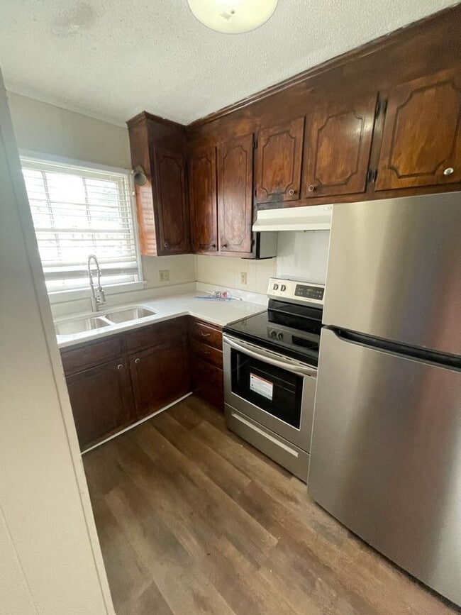 Photo - 506 Pickett St SW Unit D