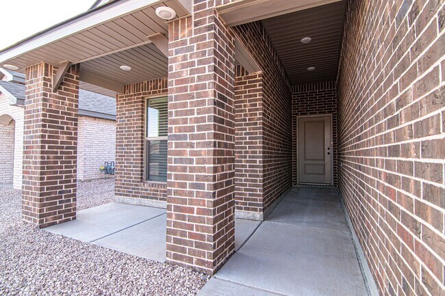 Photo - 2405 Copperhead