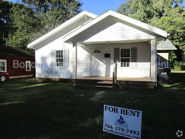 Building Photo - 3912 Plainview Rd Rental