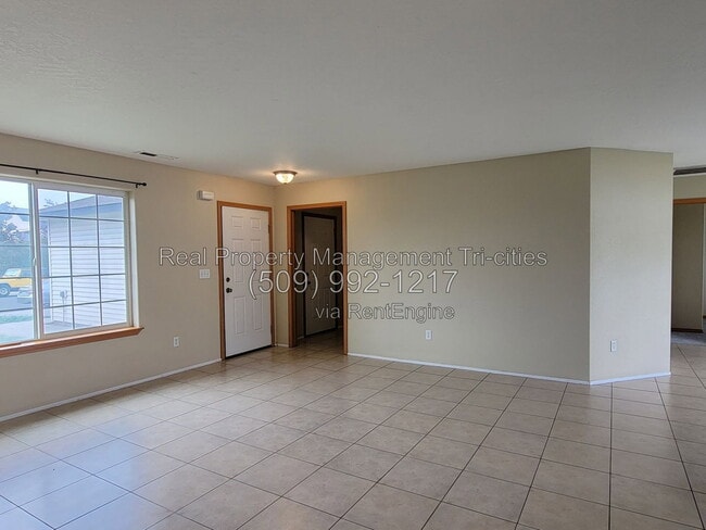 Photo - 6305 Thistledown Dr