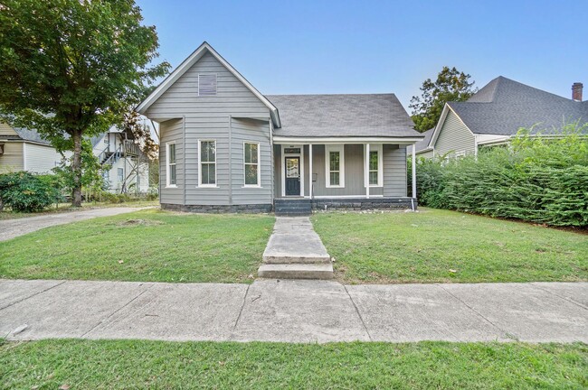 Building Photo - Beautiful 3 Bed / 2 Bath Home in Fort Smith