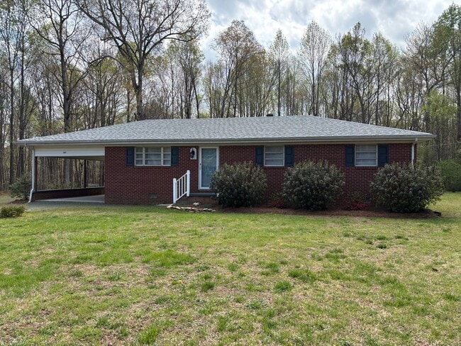 Photo - 3 BED, 1 BATH BRICK HOME