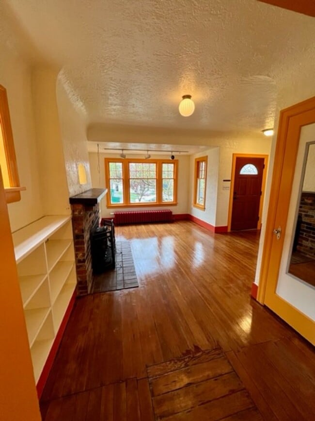 Photo - Phinney Ridge Home