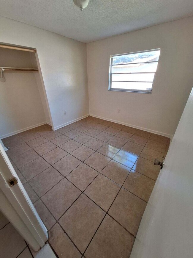 Photo - NICE Bradenton 4BR/2BA Home in Quiet Residential Neighborhood