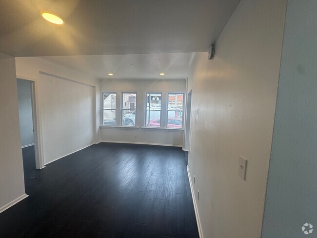 Building Photo - 3328 Denison Ave Unit 3 Rental