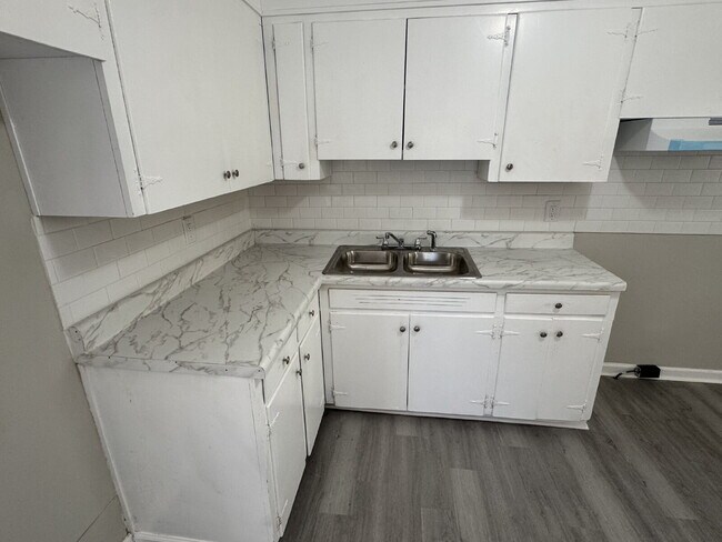 Photo - 120 Woodland Dr
