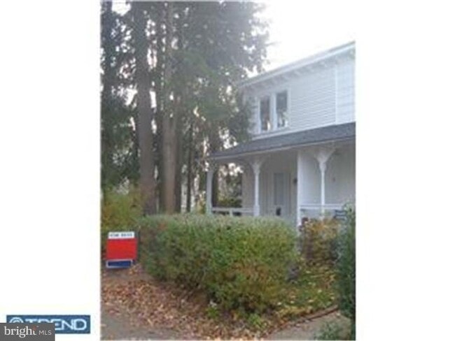 Building Photo - 216 Vernon St Rental