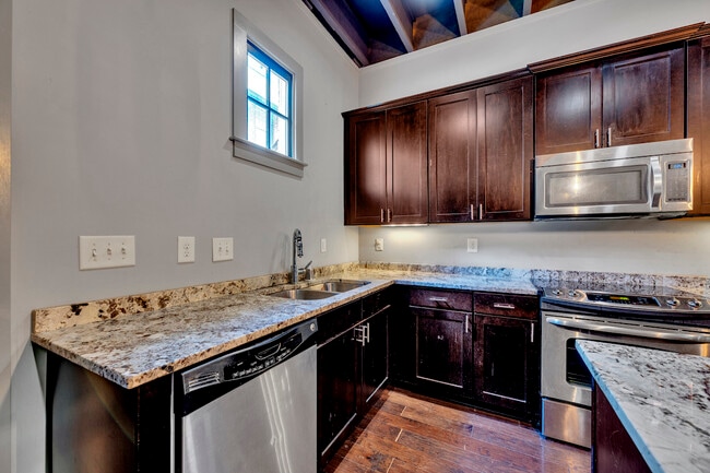 Photo - 202 Barristers Ct