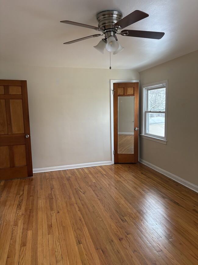 Photo - 13813 Wainstead Ave