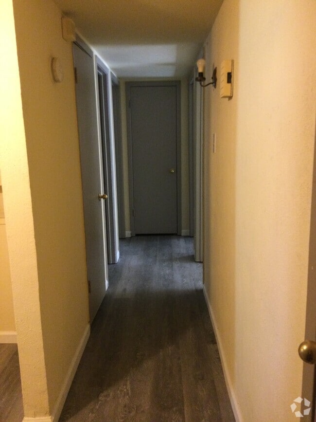 Building Photo - 1407 Chinook Dr Rental
