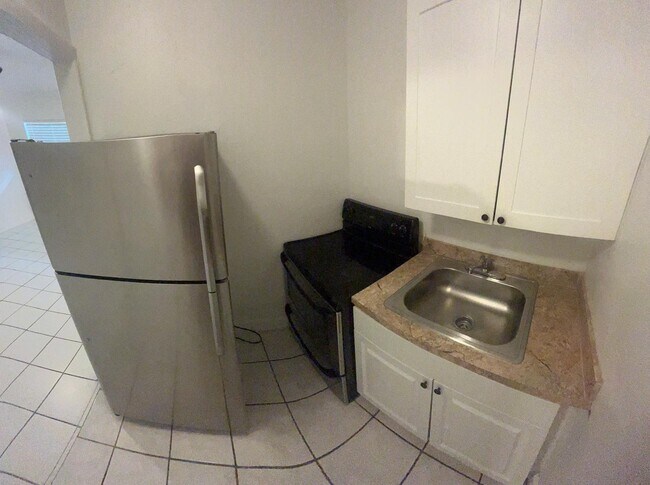 Photo - 5930 Pierce St