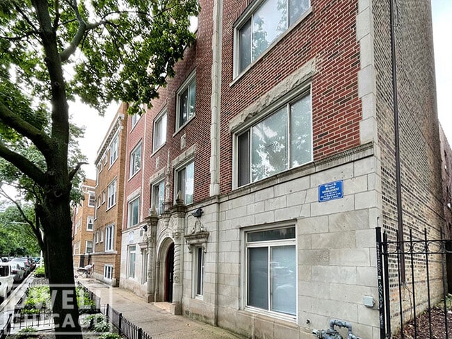 Photo - 6900 N Lakewood Ave Unidad 1