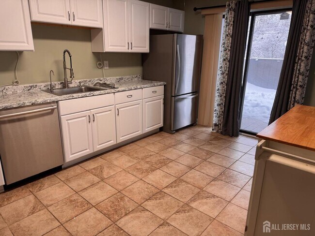 Photo - 276 Westgate Dr