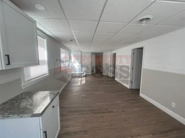 Photo - 1350 Van Buren St