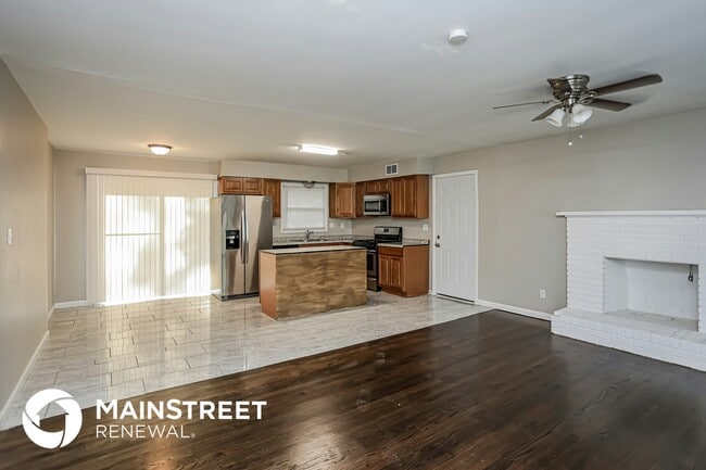 Photo - 7308 Maywood Ave