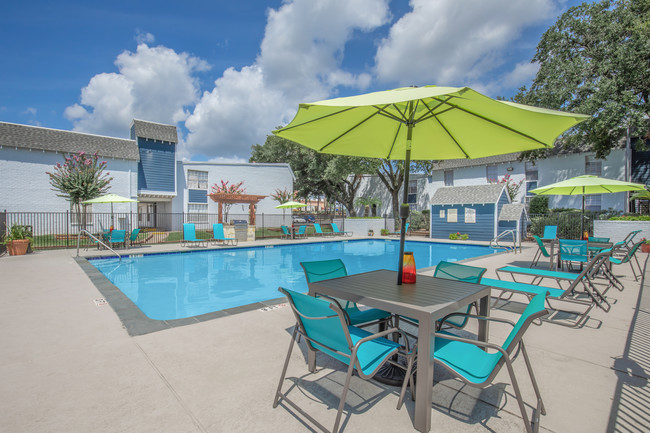 Whispering Oaks - Whispering Oaks Apartments